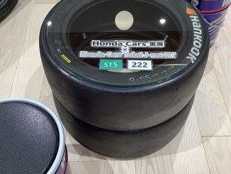 オリジナルタイヤテーブルとペール缶チェア