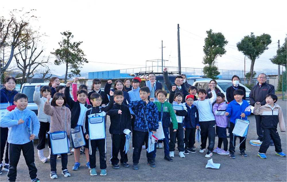 大垣市立綾里小学校で<br>特別授業を実施しました