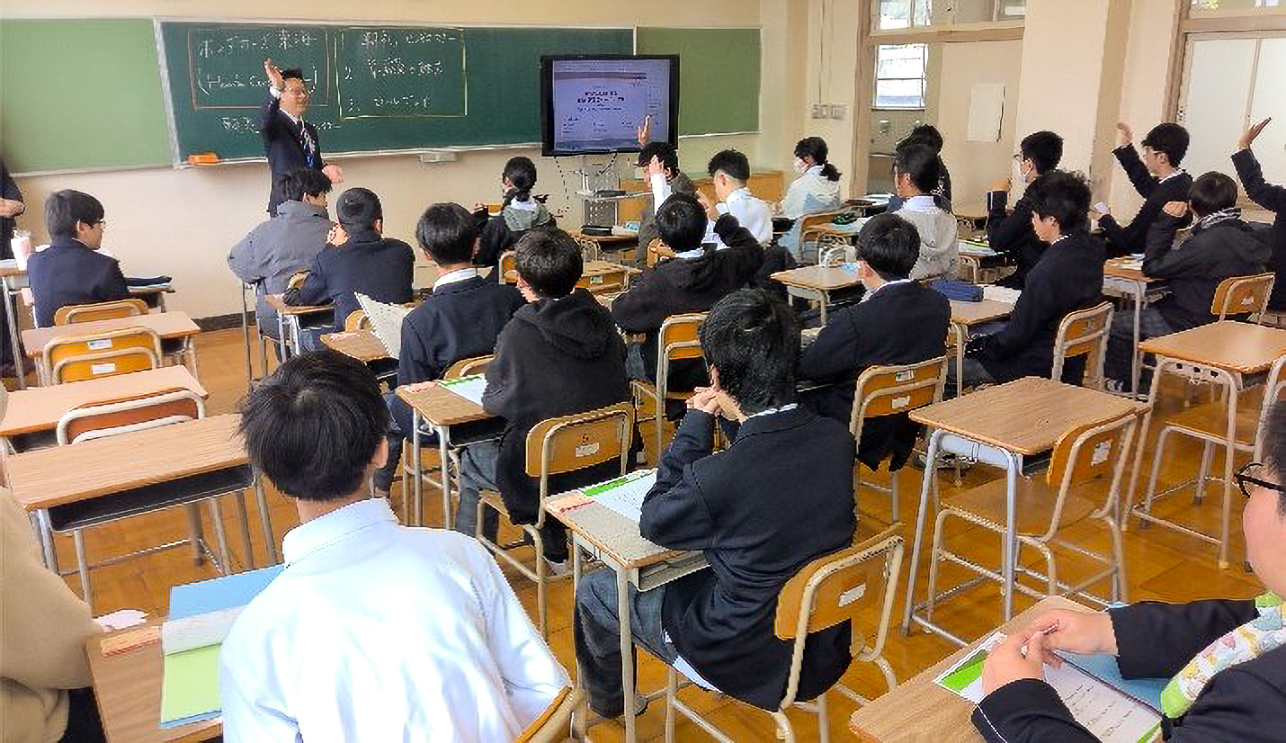 名古屋市立久方中学校で職業講座 「Honda Cars 東海１day 新車ディーラー体験」