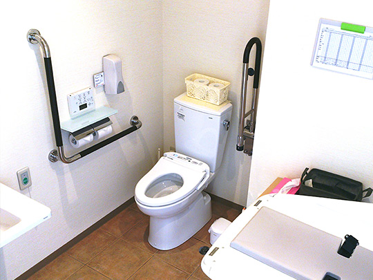 バリアフリートイレ